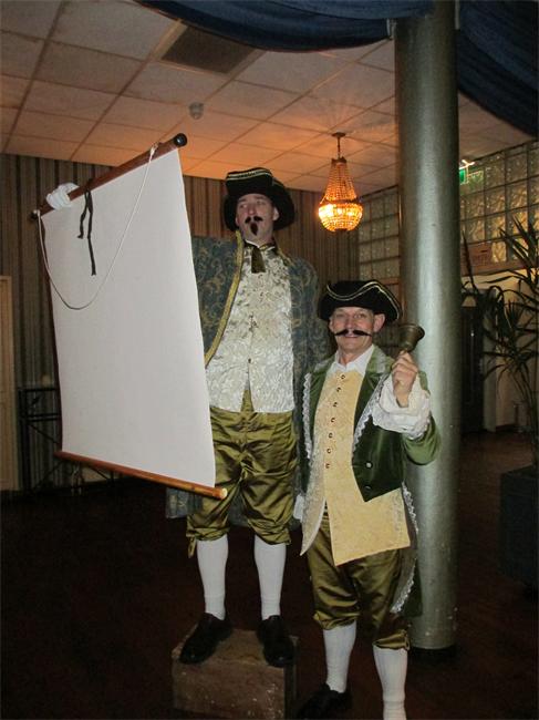 Tiepies Toneel 2012 De kerststallen