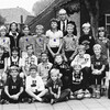 1:Henriëtte Weijers 2:Sonja Ebbers 3:Sacha Nelissen 4:Carla Toonen 5:Wilbert Fransen 6:Frank van der Poel  7: Meester Joop Verheijen 8:Gerdewan Jakobs 9:Ronny Camps 10:Wendy van Mullekom 11:Laura Claassen 12:Bianca Willems 13:Nancy van Raaij 14:Geert van Raaij 15:Iwan Gerrits 16:Jos Derks van de Ven 17 Mark Claasen 18:Pieter-Jan van Kempen 20:Suzanne Stevens 21:Eugene Deenen 22:Pewter Paul Jans 23:Peter Wijnhoven 24:Eefje de Bruijn